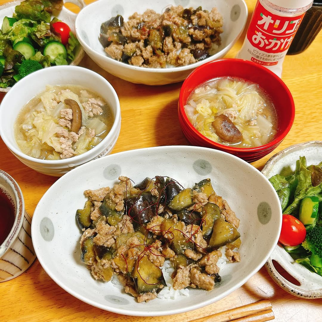 口コミ投稿：今日の晩ごはん😋茄子と挽肉の甘辛味噌丼！お砂糖の代わりに　@oligo_no_okage #オリ…