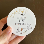 プライバシー　UVパウダー50UVカットとテカリブロックが1つになったUVカットパウダーSPF50+PA++++。皮脂吸着パウダー※1 とテカリ防止成分※2 配合のダブル効果とのこと。洗顔料で…のInstagram画像