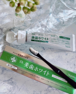 .【Dt.美歯（ビーバー）ホワイト 歯みがき】健康な身体は歯の健康から生まれるということで丈夫で綺麗な歯を保つことが基本かな定期的に歯医者さんで診てもらってるけど毎日の歯みがきにも気を…のInstagram画像