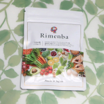 Rimenba「健康」のためのオールインワンサプリメント。味や香りはほとんどなく、小粒でつるんとしていて飲みやすく続けやすいです。食事でとりにくいDHAとEAPを手軽に摂れるのがうれしいです。…のInstagram画像