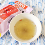 急に気温が上がりましたね💧日中、ちょっと体を動かすだけで意外と汗ばみますそんなときにちょうど良いのが『梅こんぶ茶』水分と塩分が同時に摂れる優れもの✨私は玉露園 (@gyokuroen ) …のInstagram画像