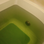 松寿の宝湯を使ってみました。森林浴をしているような色と香りでリラックスできました。気分転換でリフレッシュしたいときや疲れているときにおすすめです。#PR #和漢薬研究所 #松寿の宝湯 #入浴剤…のInstagram画像