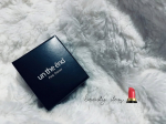 接近美肌♡un the end♡毛穴やテカリを抑えてくれるだけじゃなく、トーン🆙やUV効果🌞もあって肌にも優しいメイク下地♡💄ピンクのプライマーでシミや毛穴が隠せちゃう✨化粧崩れもしないでメ…のInstagram画像