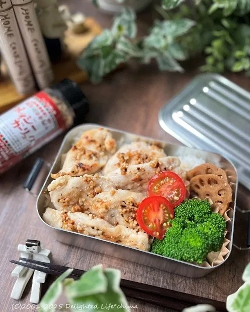 口コミ投稿：𖤣𖥧𖥣𖡡𖥧𖤣今日のお弁当はガーリックチキン。カリカリガーリックの食感と香ばしいさに岩…