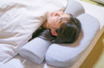 ♥️株式会社サバキュー様の【首と肩がホッとする枕PLUS】 をお試しさせていただきました✨😊素晴らしい枕で、肩と首が40℃で温められて、とっても心地よく眠れます☺️💤機能としては、「首…のInstagram画像