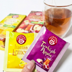 ☕キッシュアップル☕イタリアンレモン 　　ドイツの老舗ハーブティーブランド「ポンパドール」の人気シリーズ『フルーツ オブ ザ ワールドより2種類を試してみました☺🍎ターキッシュアップルほ…のInstagram画像