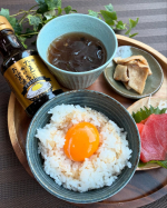 🥚プレミアムなTKGにお醤油大好きでお出かけするとご当地の美味しそうなお醤油をチェックしちゃう我が家🥰特に上の子がTKG(卵かけご飯)大好きでなかなか辛口評論家なのよね😆今回初めて出…のInstagram画像