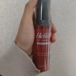 テンスターさんのトリートメントミルクを使用してみました。タオルドライしたあとになじませて、ドライヤーで乾かすと髪のまとまりが良くなった気がします。カラーケアもできるので今後使い続けて色落ちの様子も…のInstagram画像