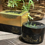 .┈┈┈┈┈┈┈┈┈┈┈┈┈┈┈┈  雪 の 上✨️✨YUKI NＯ UE GOLD✨️✨  MADE  IN  JAPAN┈┈┈┈┈┈┈┈┈┈┈┈┈┈┈┈最近、洗顔後はこの《…のInstagram画像
