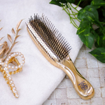 🔹ワールドプレミアムロング@shearts.brush インバス＆アウトバス両方で使えるスカルプブラシ✨シャンプー時のブラッシングはもちろん頭皮マッサージやブローにも使えて1本あると何…のInstagram画像
