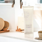 シンプルだけど、しっかり効果を感じたい派✨シミが気になり出して、毎日のスキンケアを見直して「シミウス ホワイトニングジェルEX」を取り入れてみたよ☁️これ1本で保湿も美白ケアもできるオールインワ…のInstagram画像