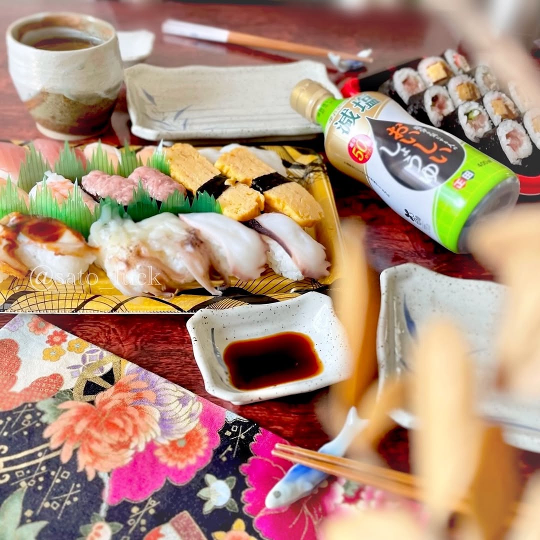 口コミ投稿：...今日はスーパーの特売品をお昼にしたよ🍣お醤油は、こちらの減塩タイプのものを♡言…