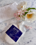 .AFCの男性向けブランド「SHIN.」シリーズ【SHIN.フェイスウォッシュ＆　　　　　シェービングフォーム 】洗顔、シェービング、保湿の1本3役の植物由来の保湿泡洗顔です2〜3c…のInstagram画像