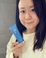 安心健康ライフさまの美白オールインワンゲルビハククリア 🩵⚪︎シミ・そばかす・日焼け後のほてりを防ぐ✨美白成分の水溶性プラセンタ、色素沈着抑制作用のある ビサボロール、チロシナーゼ抑…のInstagram画像
