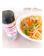 【モニター】⁡味付けこれ1本！『クレイジーソルト』⁡𓈒𓂂𓂃◌𓈒𓐍⁡洋食、和食、中華、エスニック、なんでも使える万能のハーブ＆スパイス調味料！⁡岩塩をベースにハーブとスパイスをブレ…のInstagram画像