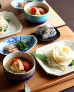 年々早まる「冷たい麺はじめ」、わが家でもついにスタートしました🤗はじめに選んだのは、毎年楽しみにしている正田醤油さまの〈麺でおいしい食卓〉冷汁うどんつゆ。＠shoda_shoyu1873 春…のInstagram画像