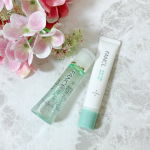*・こちらはアクネケア化粧液+ジェル乳液、そしてエッセンス（サンプル）”のセットです😌💕・——＊——＊使用感想＊——＊——・毛穴詰まりに繰り返すニキビに悩む😕…そんなわたしの肌にぴった…のInstagram画像