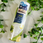 .アロエメイド 発酵化粧水AYを使ってみました。片手でも楽々開閉のワンタッチオープンキャップが使いやすくて気に入ってます。とろ〜りゆるやかなとろみがあるテクスチャーです。ヨーグルトを思わ…のInstagram画像
