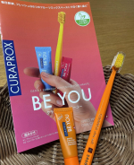 ☆。.:＊・゜@curaproxjapan  様の【歯ブラシ＋歯みがきパック⠀オレンジ】のご紹介です🍊歯ブラシが持ちやすくて好き♥️そして可愛い色"(∩>ω<∩)"気分で決めれる6種類の歯…のInstagram画像