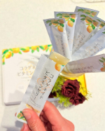 いつでも・どこでもおやつ代わりにパクパク出来ちゃうスティックタイプのコラーゲンゼリーハマってます　　⇩『Collagenaid Vitamin Jelly コラゲネイド ビタミンゼリー…のInstagram画像
