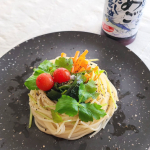 長崎県産の焼きあご粉末を使用した「寺岡家のあごだし醤油」をご提供いただきおうちごはんに活用してみました🌱忙しい毎日サクッと食べれる一品ワンパンパスタ🍝暑くなってきたのでさっぱり人参のラペ…のInstagram画像