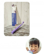 『クラプロックス　キッズ　子ども歯ブラシ(パープル)』(4歳～12歳) ／ １,２１０円 のご提供を受けて投稿しています。子どもの小さな手でもフィットするようにハンドルが８角形で自然に上手な持ち方…のInstagram画像