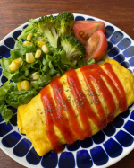 《今日のご飯》おうちCO-OP様の冷凍食品のオリジナル商品　３品お試しさせていただきました①ふっくら卵のオムライス②プリっとしたえびシューマイ③レンジて手作り風牛肉コロッケ①オ…のInstagram画像