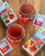 ＼春のごきげんティータイム発見♪／ポンパドールの水出しハーブティー「コールドブリュー」を飲み比べ🍓🌿@pompadour_tea ▶ ストロベリー＆オレンジ ほんのり甘酸っぱくてまるで…のInstagram画像