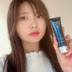 .たっぷりのプラセンタが配合されたプレミアムなオールインワンゲル.♡薬用美白オールインワンゲル「ビハククリア プレミアム」 薬用美白*1エキスのプラセンタを10倍*2、3種のヒアルロン酸…のInstagram画像