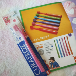 #PR #株式会社クラデンジャパンCURAPROX　キッズ用4歳から12歳までのお子様のために特別に設計された、小さなお口でも奥まで届くコンパクトなブラシヘッド！持ち手が太めで小さな子供の…のInstagram画像