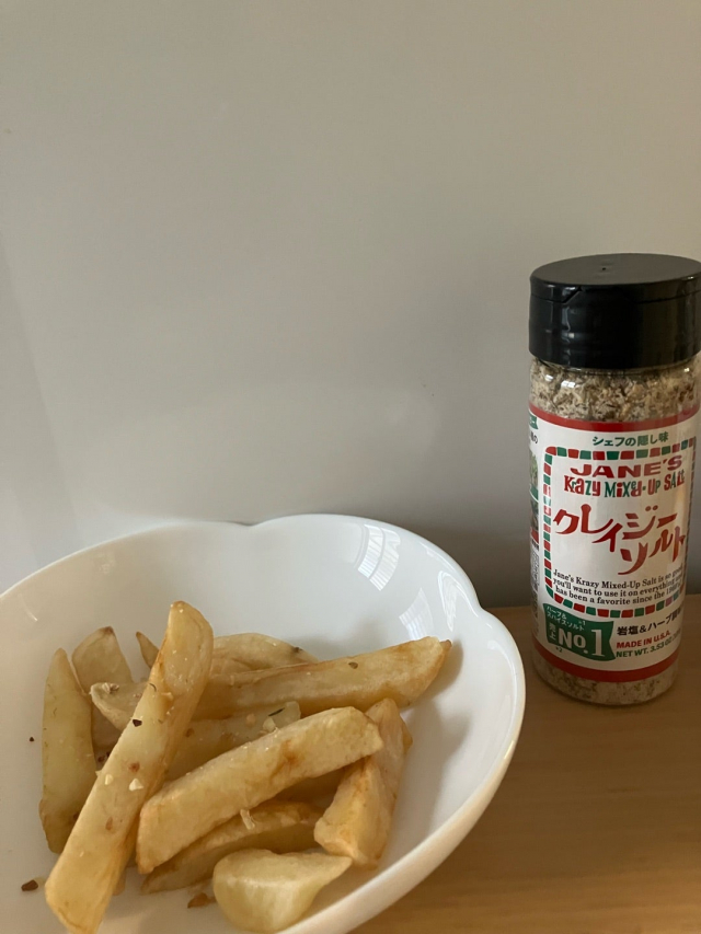 口コミ：結晶状の岩塩をベースに、数種類のハーブとスパイスをブレンド♡クレイジーソルトの画像（4枚目）