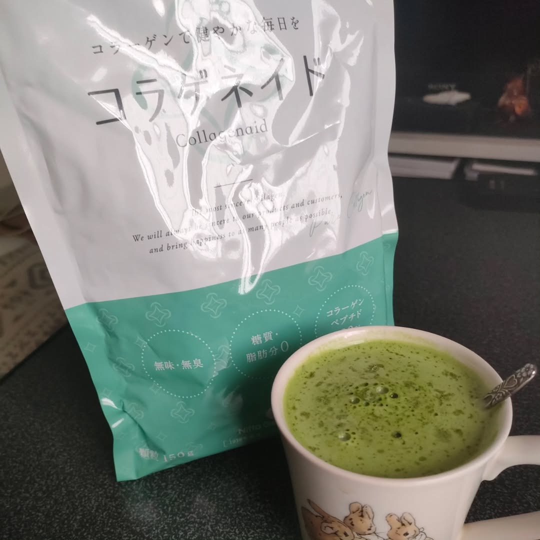 口コミ投稿：抹茶ラテに混ぜて今回はコラゲネイドを摂取しました♥さっと溶けて味も気にならないの…