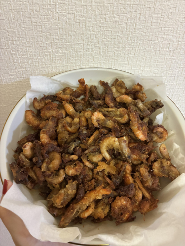 少しピリ辛のサクサクエビ！の画像（2枚目）