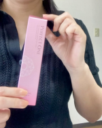 【パーフェクトワン スパークリングセラム】シュワーっと出てくる泡が気持ち良い✨伸びが良くて、伸ばしているうちにとろりとした液体に変化☝️1品で7役（化粧水、乳液、美容液、クリーム、パック、化…のInstagram画像