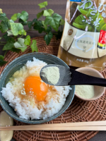 🥢新しいこんぶ茶『わさび風味こんぶ茶』これ見た時、卵かけご飯にかけたら絶対美味しいやつー😋って思ったんだよねピリッとわさびの風味が効いていて卵かけご飯にかけたらこんぶの旨味とともにいい…のInstagram画像