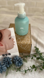 @and_uta_official samaの＆UTA BODY SOAP をお試しさせていただきました！泡で出てくるタイプでふわっと子供の肌にのせられるので優しく洗うことができるのがいいです…のInstagram画像