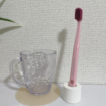 スイスのオーラルケアブランド「クラプロックス」の「CS12460　ベルベット」クラプロックスの歯ブラシは、何度も使ったことがありますが、CS12460ベルベットは1番のお気に入りです。クラプロ…のInstagram画像