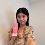 【PR】潤姫桃子S1美容液🍑.頑張らないけどしっかりキレイが実現できる『潤姫桃子』シリーズの美容液✨今話題のナイアシンアミドも入っているよ~☁️.お水が主成分で無香料、無着色。とっても肌にや…のInstagram画像