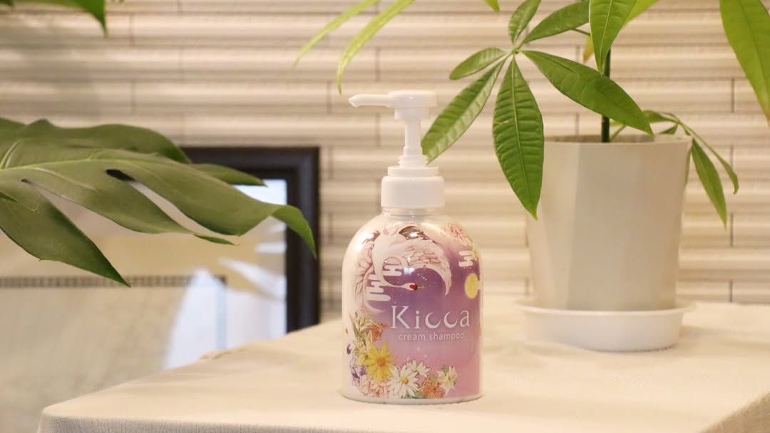 口コミ投稿：.🧴Kicca クリームシャンプー 380g泡立たないことが特徴のクリームシャンプーでメイク…