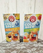 夏にピッタリ！水出し５分のフルーティーなハーブティーシリーズより、『 コールドブリュー ＜ピーチ＆パッションフルーツ／パイナップル＆マンゴー』のご提供を受けて投稿しています。２５０mlの水に入れて…のInstagram画像