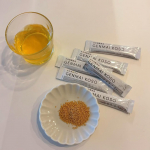 玄米酵素F100を使って、初めてのプチ断食にチャレンジしてみました！1食を置き換えるだけなので気軽に始められ、空腹感もほとんどなく驚きました。香ばしい玄米の風味がふわっと香り、クセも少なくて飲…のInstagram画像