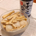 寺岡家のあごだし醤油で蕪の煮物♪長崎県産の焼きあご粉末を使用し、コクと旨みを最大限に引き出しただし醤油です。醤油・酒・砂糖で味付けしました。いつもの醤油の代わりに使っただけで、料理の仕上が…のInstagram画像