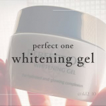 夏が始まるよー！って事で、紫外線が😨　これ以上シミ・ソバカス、その他諸々が増えないように‼️毎日のケアが大切ですよね〜✨　朝の洗顔後に使っています☀️Wの美白有効成分「トラネキサ…のInstagram画像