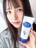 𓈒𓏸ロゼットゴマージュ クリアピール【肌も心もくすみ*¹ポロポロ】30秒くるくるするだけ！お肌のザラつき・ごわつき・毛穴悩みの原因となる古い角質をポロポロ絡めとるピーリングジェル🥰ブルーカ…のInstagram画像
