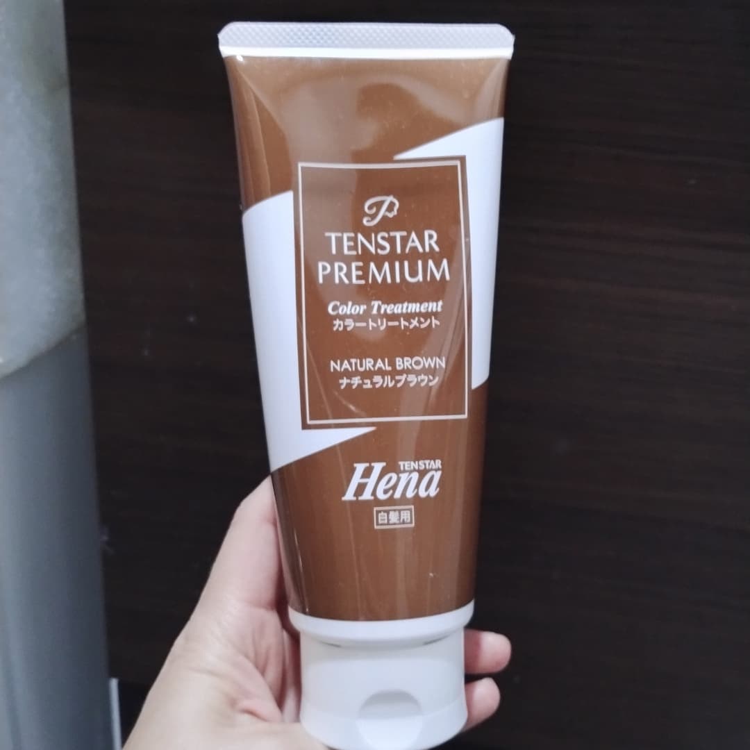口コミ投稿：テンスター「Hena プレミアムカラートリートメント」2回目の投稿です☆染まりと色持ち…