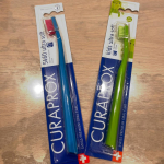 スイスのプレミアム歯ブラシクラプロックスCS5460.私も息子もお気に入りのクラプロックスは一般的な歯ブラシの最大10倍の高密度毛でもっちりふわふわなヘッドが力を入れなくてもしっかり磨けてほんと&hellip;のInstagram画像