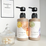 .cinque(サンク)❏オーガニックシャンプー頭皮の汚れをしっかり落とし必要なものは残して整える⸝⸝꙳オーガニックでありながら泡立ちがよく泡パックがおすすめ💭泡パックをすることで頭…のInstagram画像