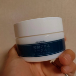 アロエメイド 発酵ジェル使ってみました。忙しいときにこれ一つでオールインワンジェルとして活躍してくれるのでとても有り難いです。重すぎずみずみずしいテクスチャーで気に入りました✨#PR #アロインス…のInstagram画像