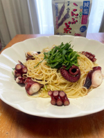 『減塩こんぶ茶』を使ってパスタを作って食べるのにはまっています⭐️大体の具に合うし、残り物を入れてこんぶ茶入れると出来上がり〜♪な手軽さが嬉しいです！最近、お米を確保するのが大変で、パスタやパ…のInstagram画像