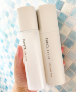 ..toiro バイタライジング化粧液＋乳液セット🧴🌈.夏場はエアコンや紫外線で意外と乾燥しやすい季節…だからこそ「夏こそ保湿」が大事！！！って、知ってた？私、知らなくて夏は保湿必要な…のInstagram画像